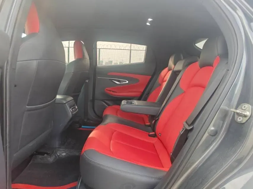 2020 ChangAn UNI-T 1.5T 180HP L4 7DCT,autocango,china used car exporter,china ev exporter,chinese used car exporter,chinese used ev exporter