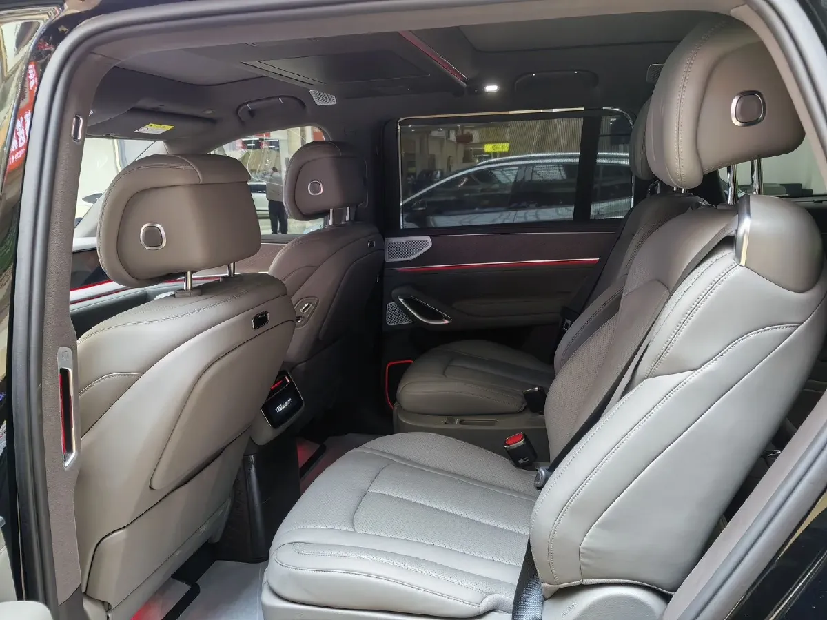 2026 Denza DenzaN9 2.0T 207HP L4 E-CVT PHEV,autocango,china used car exporter,china ev exporter,chinese used car exporter,chinese used ev exporter