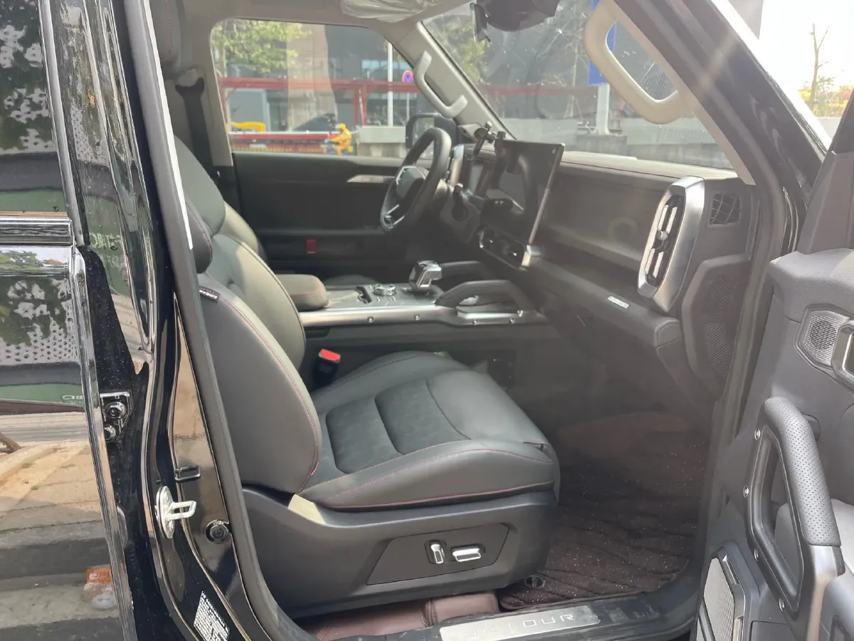 2024 Jetour ShanHai TravellerC-DM 1.5T 156HP L4 3DHT PHEV 26.7KWH,autocango,china used car exporter,china ev exporter,chinese used car exporter,chinese used ev exporter