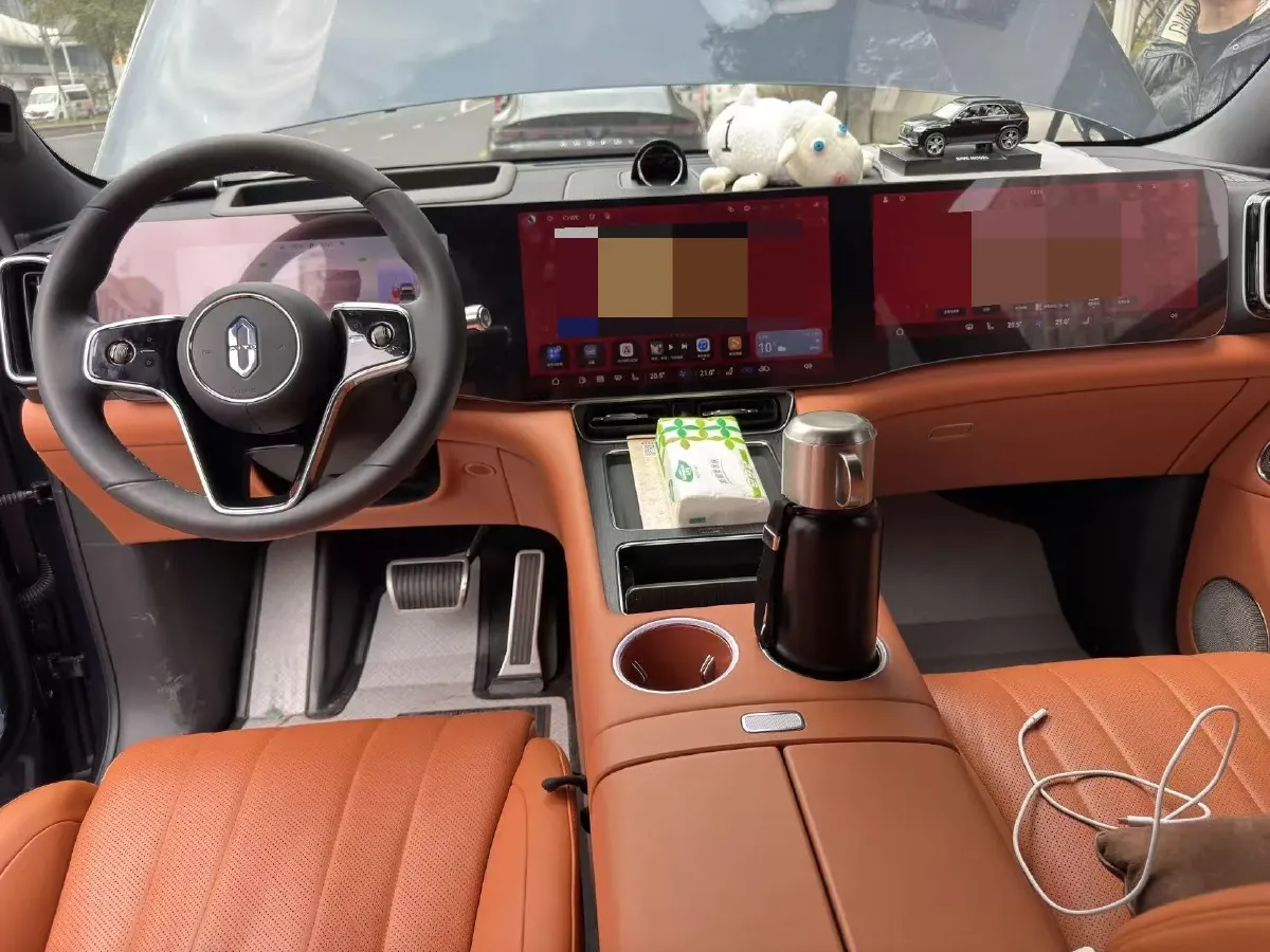 2025 AITO AITO M8 REEV 160HP REEV 53.4KWH,autocango,china used car exporter,china ev exporter,chinese used car exporter,chinese used ev exporter