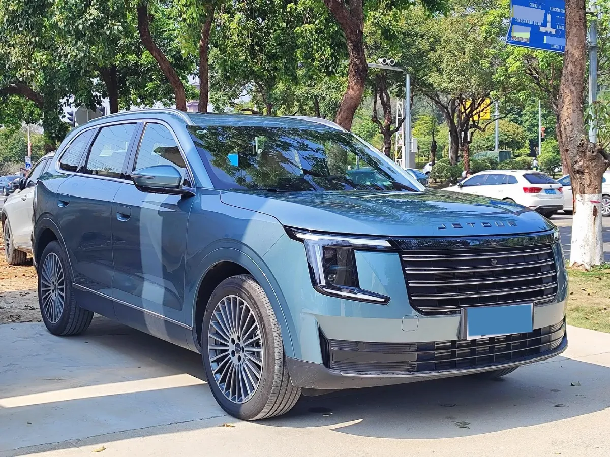 2025 Jetour X70 Plus 1.5T 156HP L4 CVT,autocango,china used car exporter,china ev exporter,chinese used car exporter,chinese used ev exporter