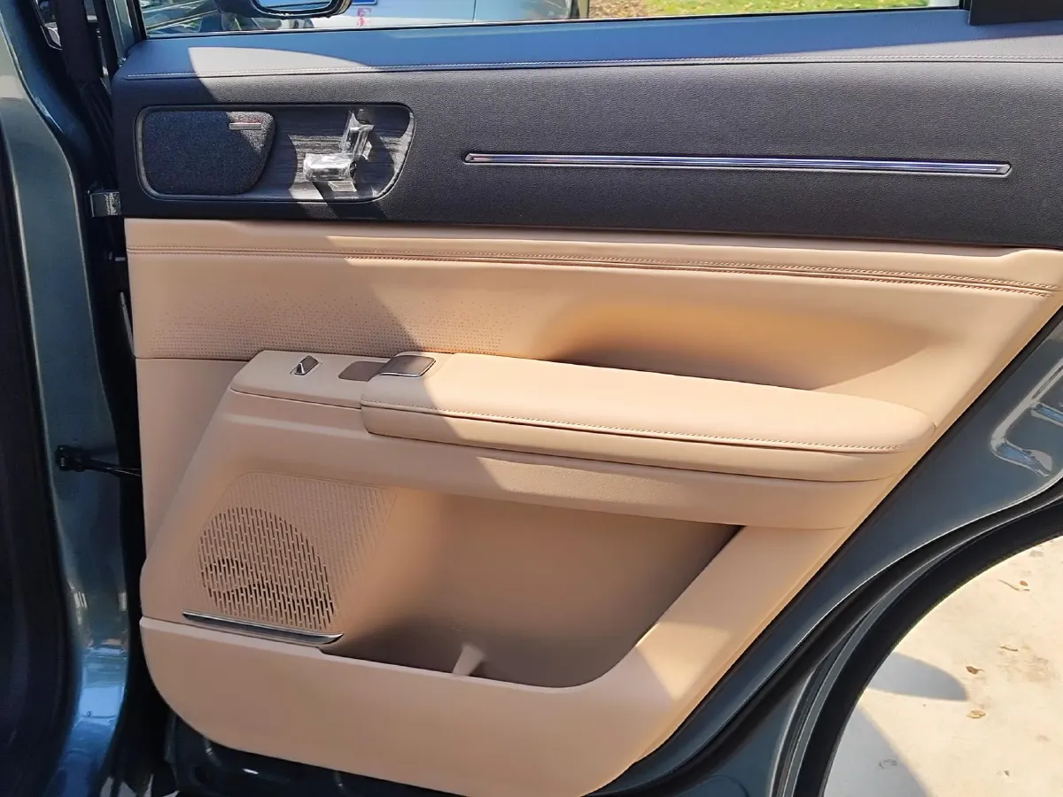 2025 Jetour X70 Plus 1.5T 156HP L4 CVT,autocango,china used car exporter,china ev exporter,chinese used car exporter,chinese used ev exporter