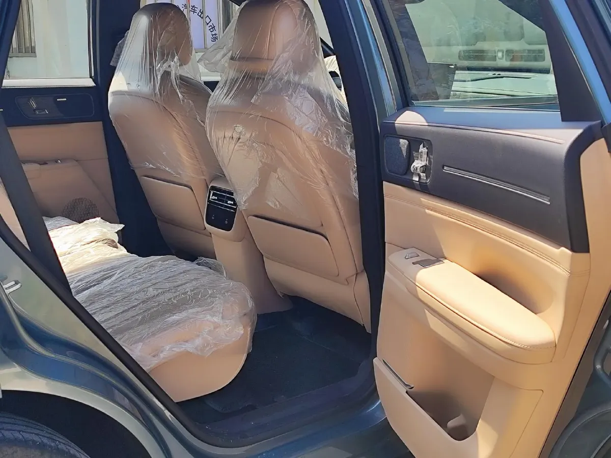 2025 Jetour X70 Plus 1.5T 156HP L4 CVT,autocango,china used car exporter,china ev exporter,chinese used car exporter,chinese used ev exporter