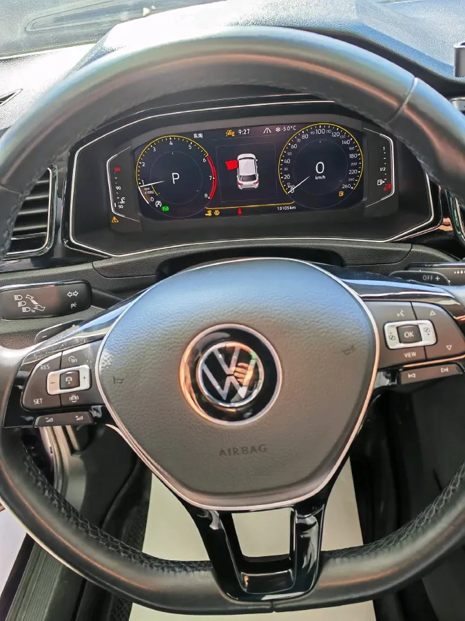 2022 Volkswagen T-Roc 1.4T 150HP L4 7DCT,autocango,china used car exporter,china ev exporter,chinese used car exporter,chinese used ev exporter