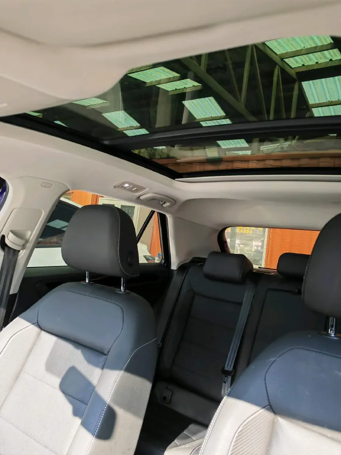 2022 Volkswagen T-Roc 1.4T 150HP L4 7DCT,autocango,china used car exporter,china ev exporter,chinese used car exporter,chinese used ev exporter