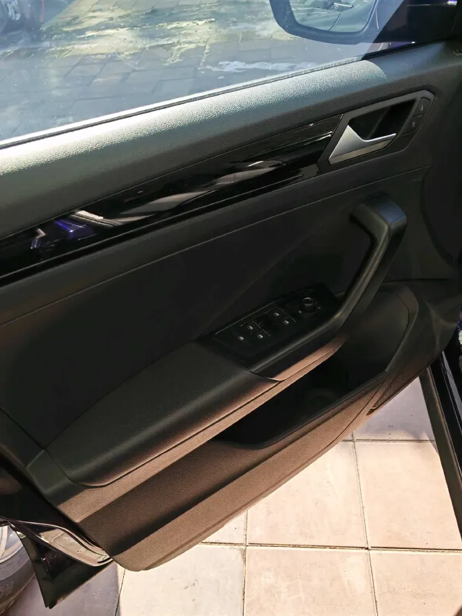 2022 Volkswagen T-Roc 1.4T 150HP L4 7DCT,autocango,china used car exporter,china ev exporter,chinese used car exporter,chinese used ev exporter