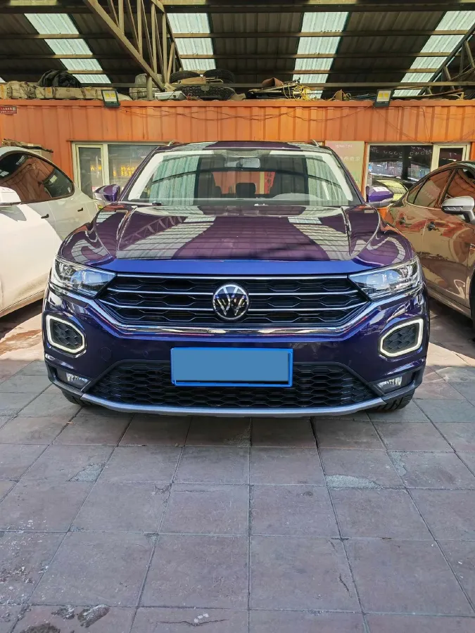 2022 Volkswagen T-Roc 1.4T 150HP L4 7DCT,autocango,china used car exporter,china ev exporter,chinese used car exporter,chinese used ev exporter