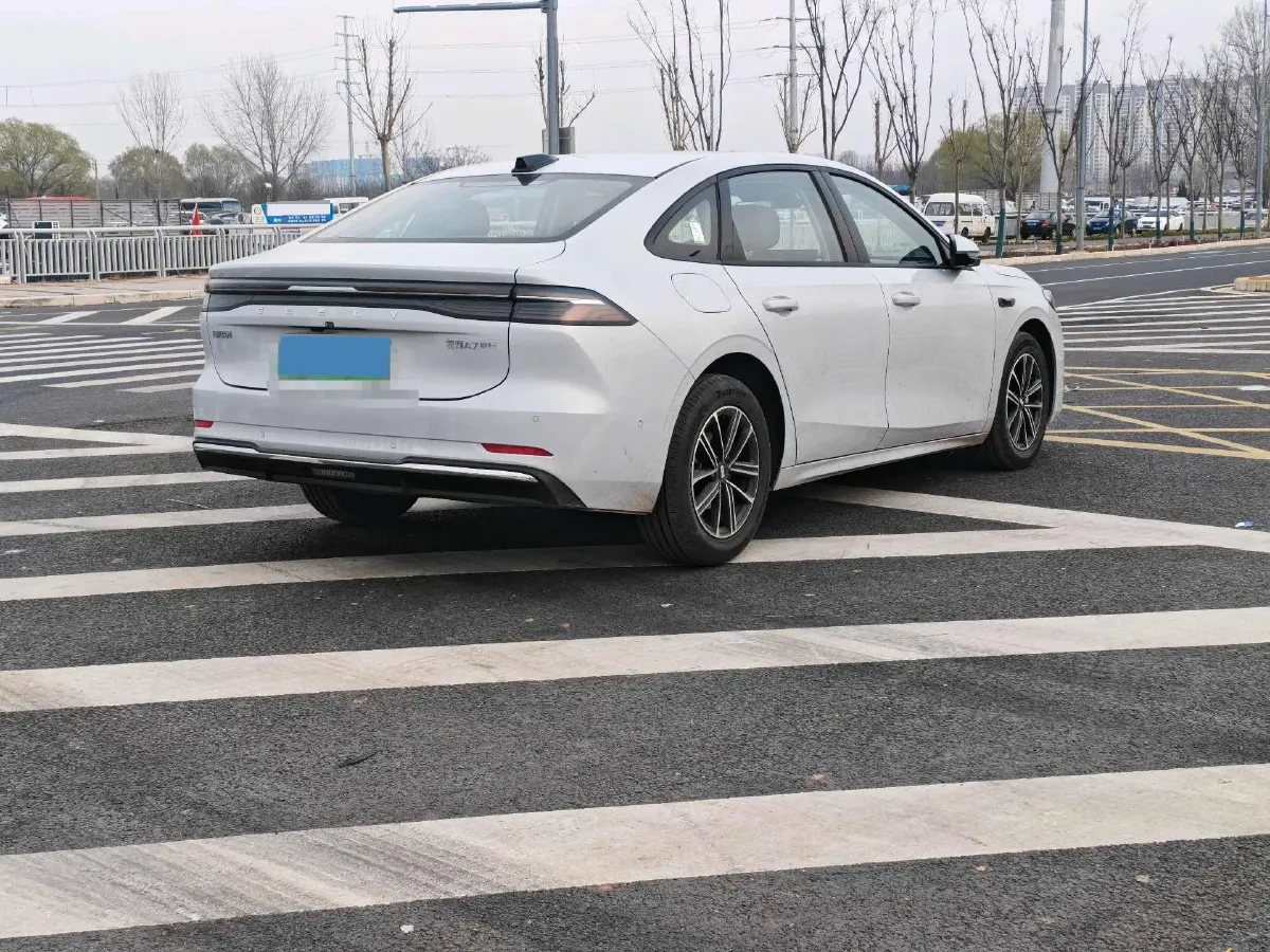 2025 Geely Galaxy A7 1.5L 112HP L4 1DHT PHEV,autocango,china used car exporter,china ev exporter,chinese used car exporter,chinese used ev exporter
