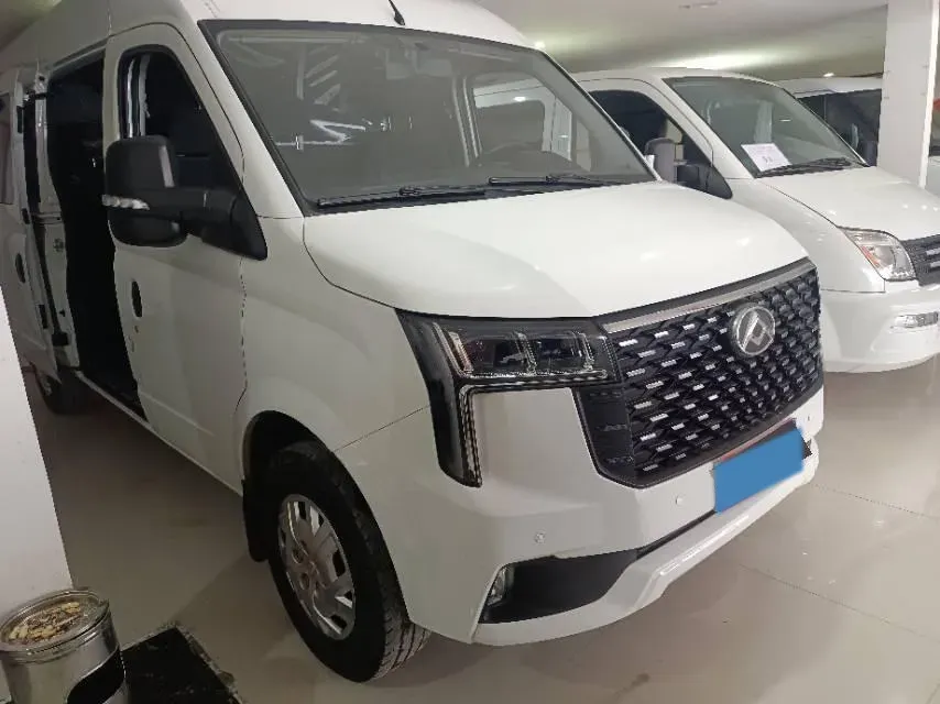 2024 MAXUS XinTu V80 2.0T 147HP L4 6MT,autocango,china used car exporter,china ev exporter,chinese used car exporter,chinese used ev exporter