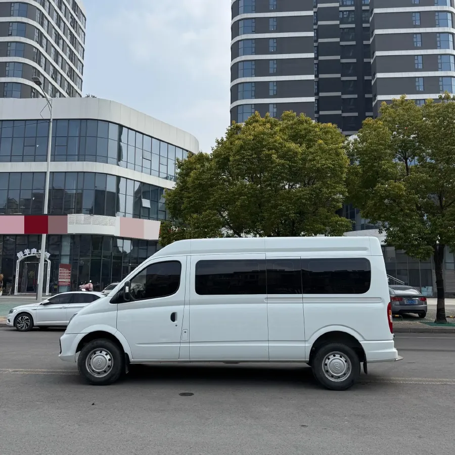 2021 MAXUS XinTu V80 2.0T 127HP L4 6MT,autocango,china used car exporter,china ev exporter,chinese used car exporter,chinese used ev exporter