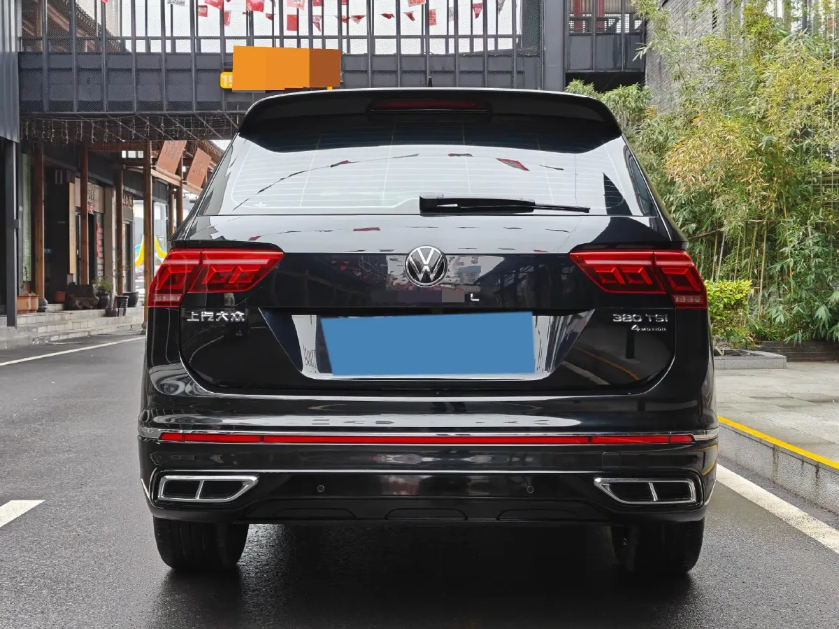 2023 Volkswagen Tiguan L 2.0T 220HP L4 7DCT,autocango,china used car exporter,china ev exporter,chinese used car exporter,chinese used ev exporter