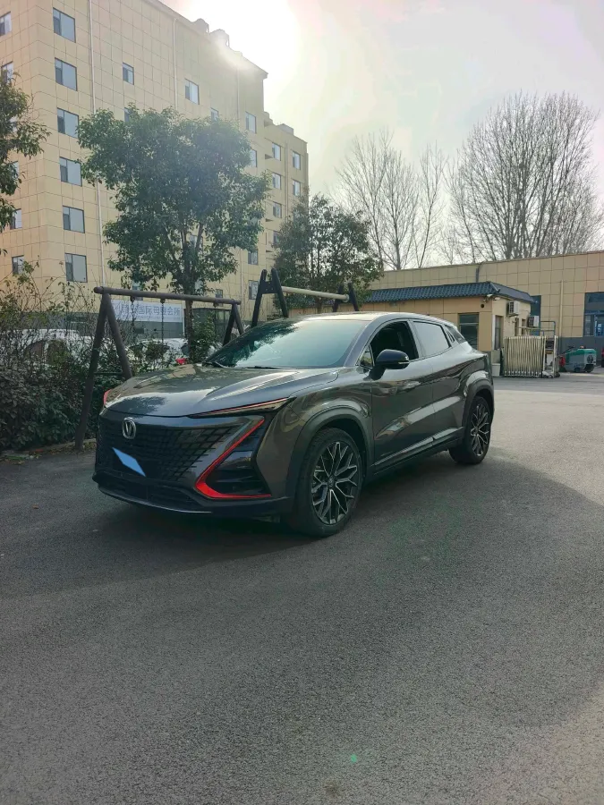 2022 ChangAn UNI-T 1.5T 188HP L4 7DCT,autocango,china used car exporter,china ev exporter,chinese used car exporter,chinese used ev exporter