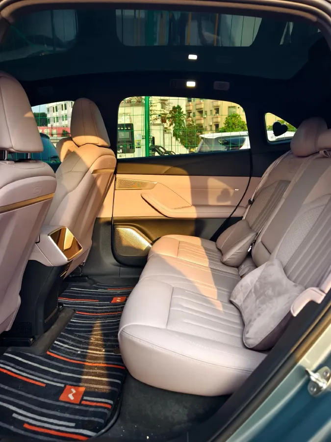 2024 ONVO L60 BEV 60KWH,autocango,china used car exporter,china ev exporter,chinese used car exporter,chinese used ev exporter