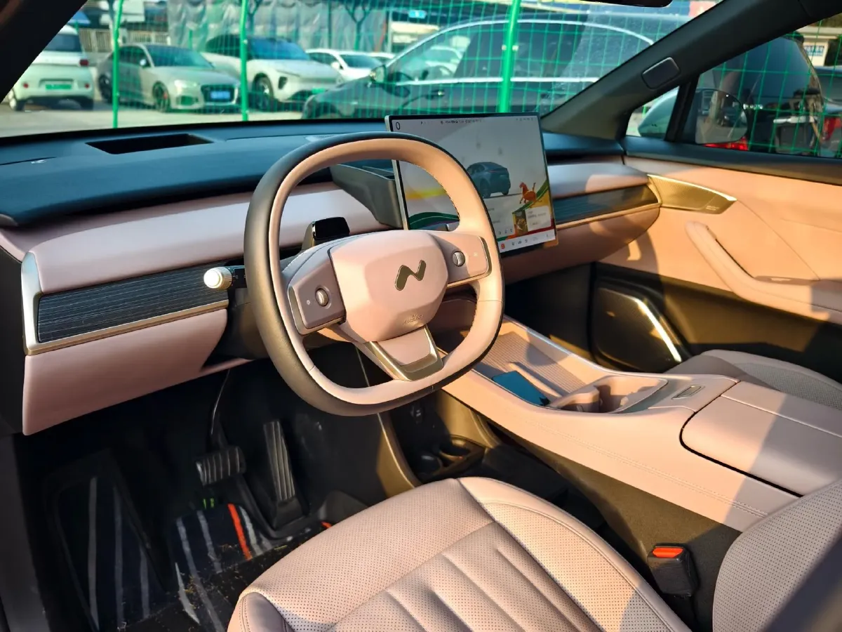 2024 ONVO L60 BEV 60KWH,autocango,china used car exporter,china ev exporter,chinese used car exporter,chinese used ev exporter