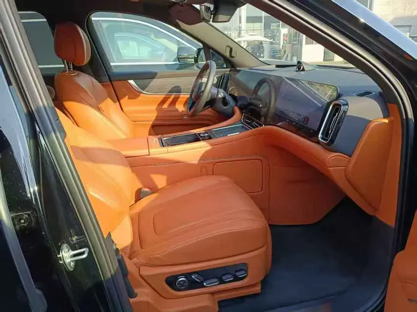 2024 AITO AITO M9 1.5T 152HP L4 REEV 42KWH,autocango,china used car exporter,china ev exporter,chinese used car exporter,chinese used ev exporter