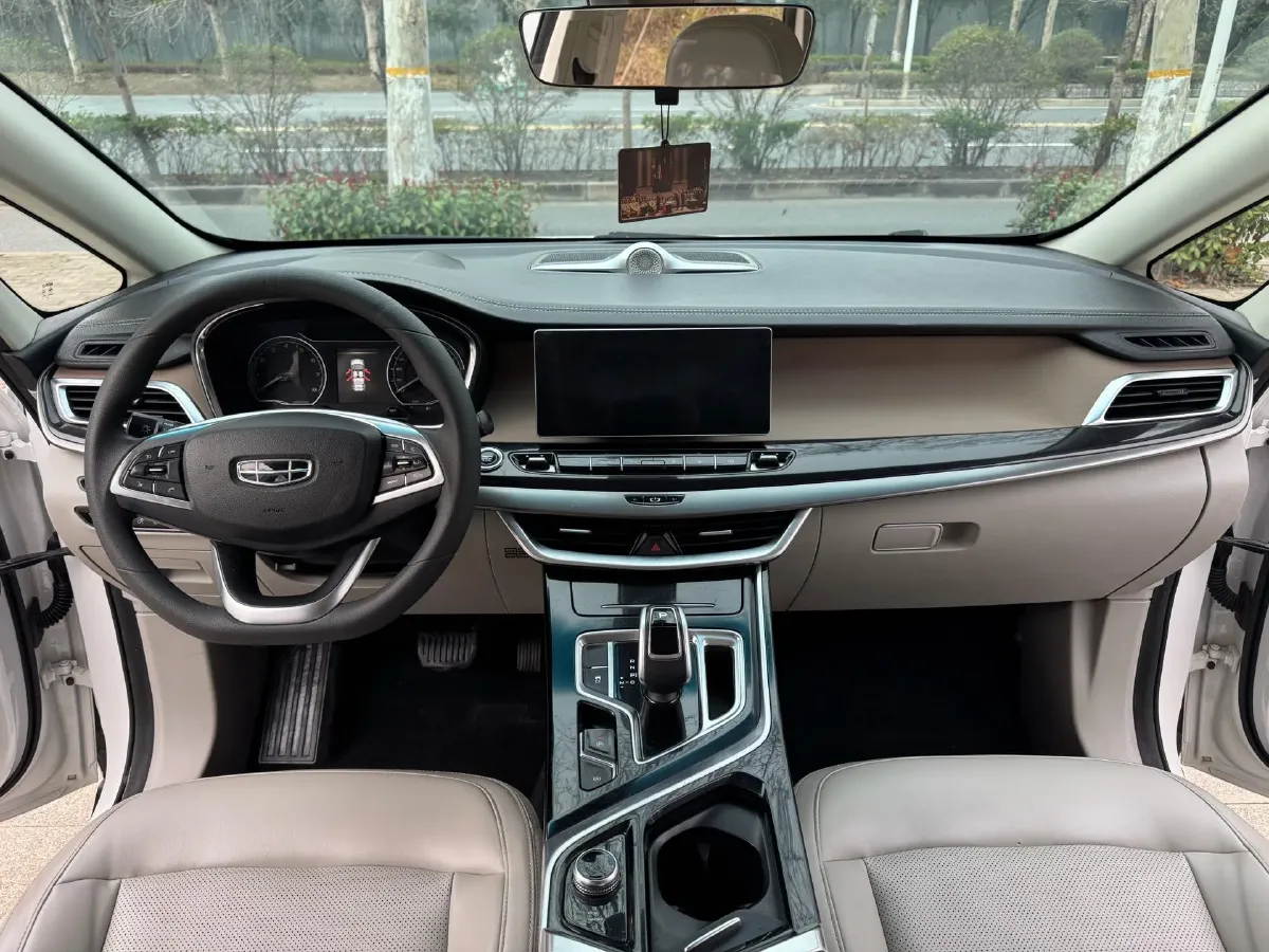 2021 Geely JiaJi 1.8T 184HP L4 7DCT,autocango,china used car exporter,china ev exporter,chinese used car exporter,chinese used ev exporter