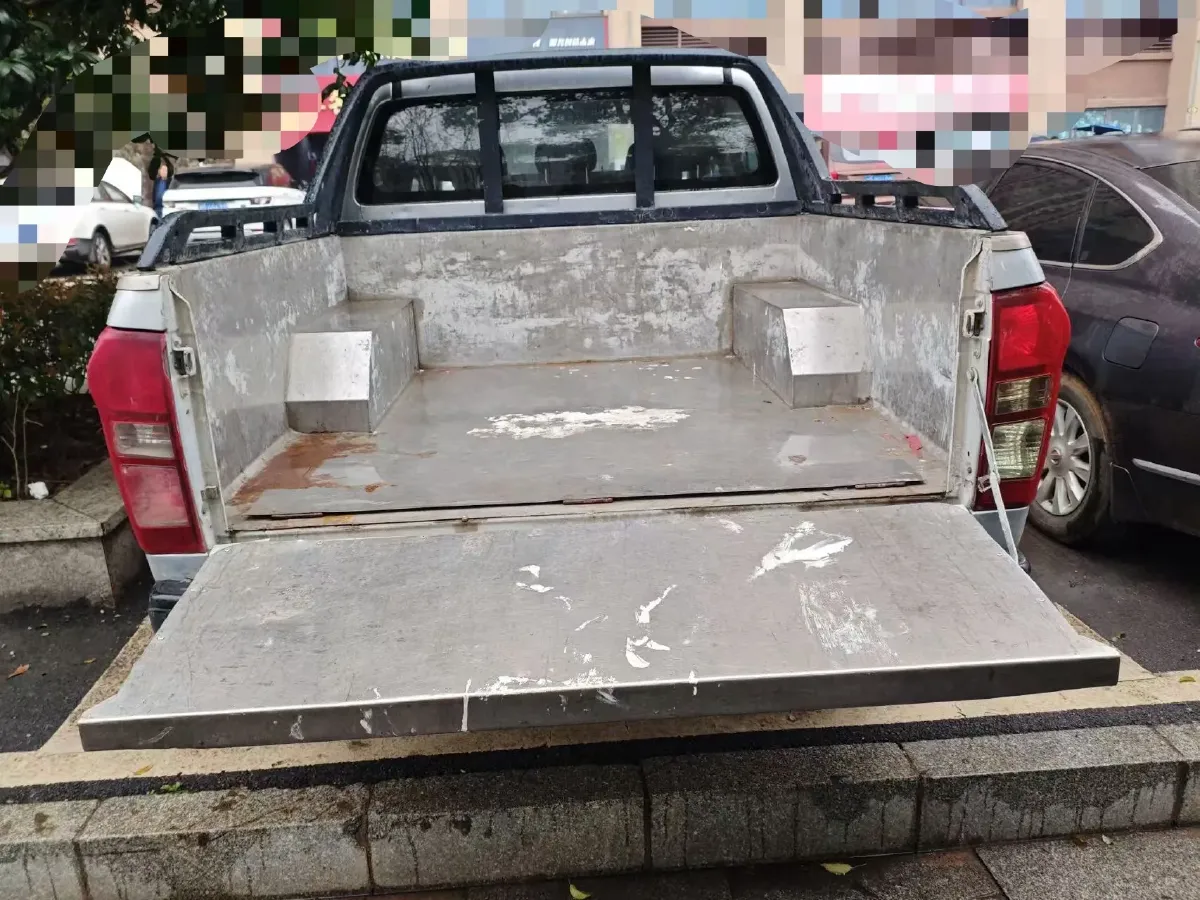 2018 Isuzu RE-MAX Jim 2.5T 129HP L4 6MT,autocango,china used car exporter,china ev exporter,chinese used car exporter,chinese used ev exporter