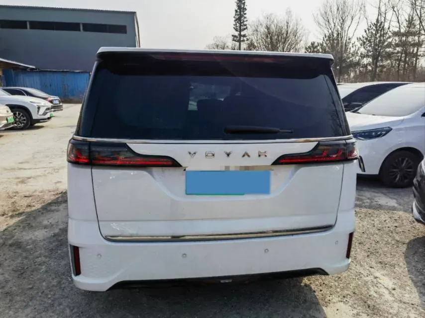 2022 Voyah Dream BEV 108.7KWH,autocango,china used car exporter,china ev exporter,chinese used car exporter,chinese used ev exporter