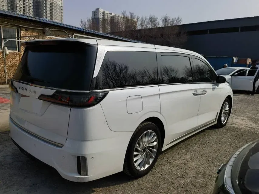2022 Voyah Dream BEV 108.7KWH,autocango,china used car exporter,china ev exporter,chinese used car exporter,chinese used ev exporter