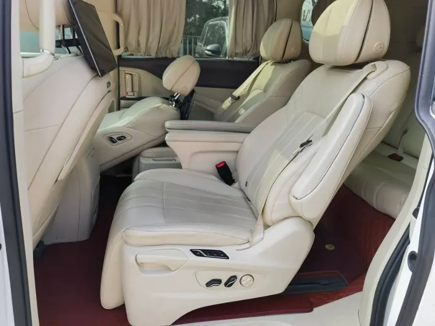 2022 Voyah Dream BEV 108.7KWH,autocango,china used car exporter,china ev exporter,chinese used car exporter,chinese used ev exporter