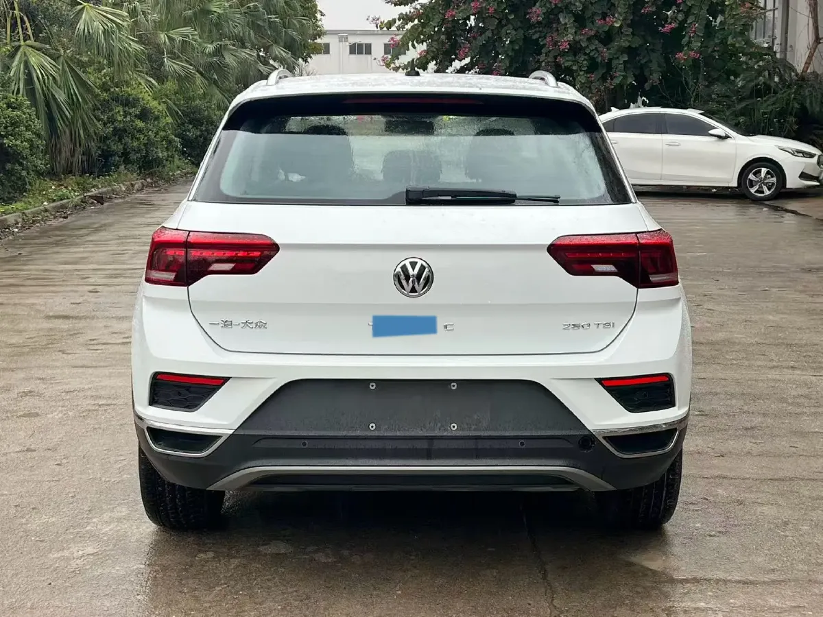 2020 Volkswagen T-Roc 1.4T 150HP L4 7DCT,autocango,china used car exporter,china ev exporter,chinese used car exporter,chinese used ev exporter