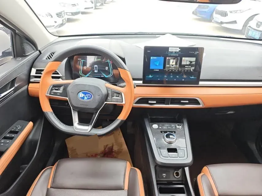 2021 BYD Dolphin BEV 30.7KWH,autocango,china used car exporter,china ev exporter,chinese used car exporter,chinese used ev exporter