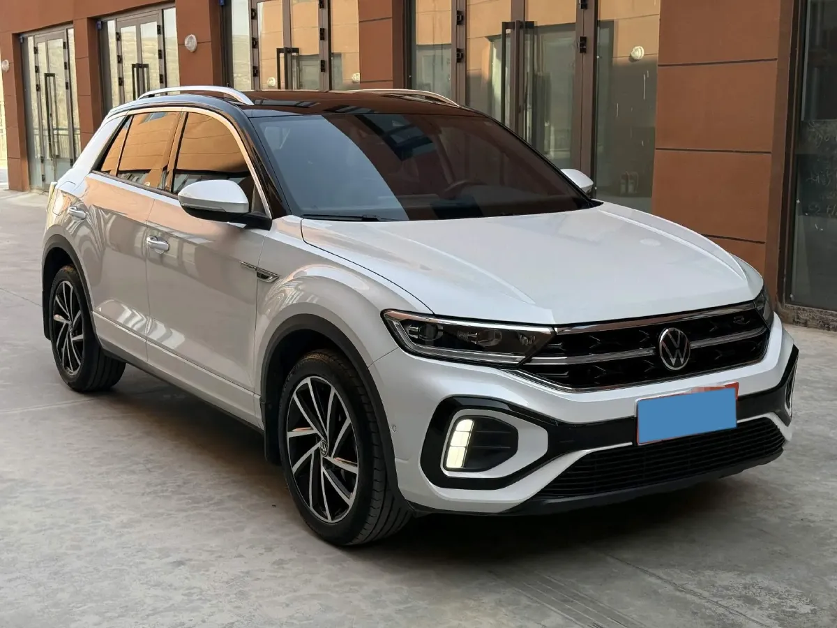 2023 Volkswagen T-Roc 1.5T 160HP L4 7DCT,autocango,china used car exporter,china ev exporter,chinese used car exporter,chinese used ev exporter