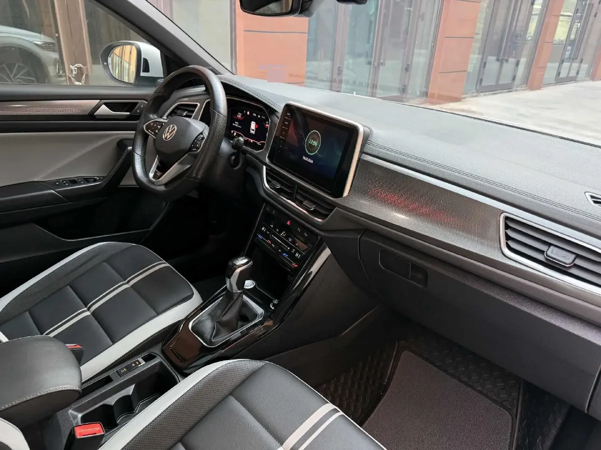 2023 Volkswagen T-Roc 1.5T 160HP L4 7DCT,autocango,china used car exporter,china ev exporter,chinese used car exporter,chinese used ev exporter