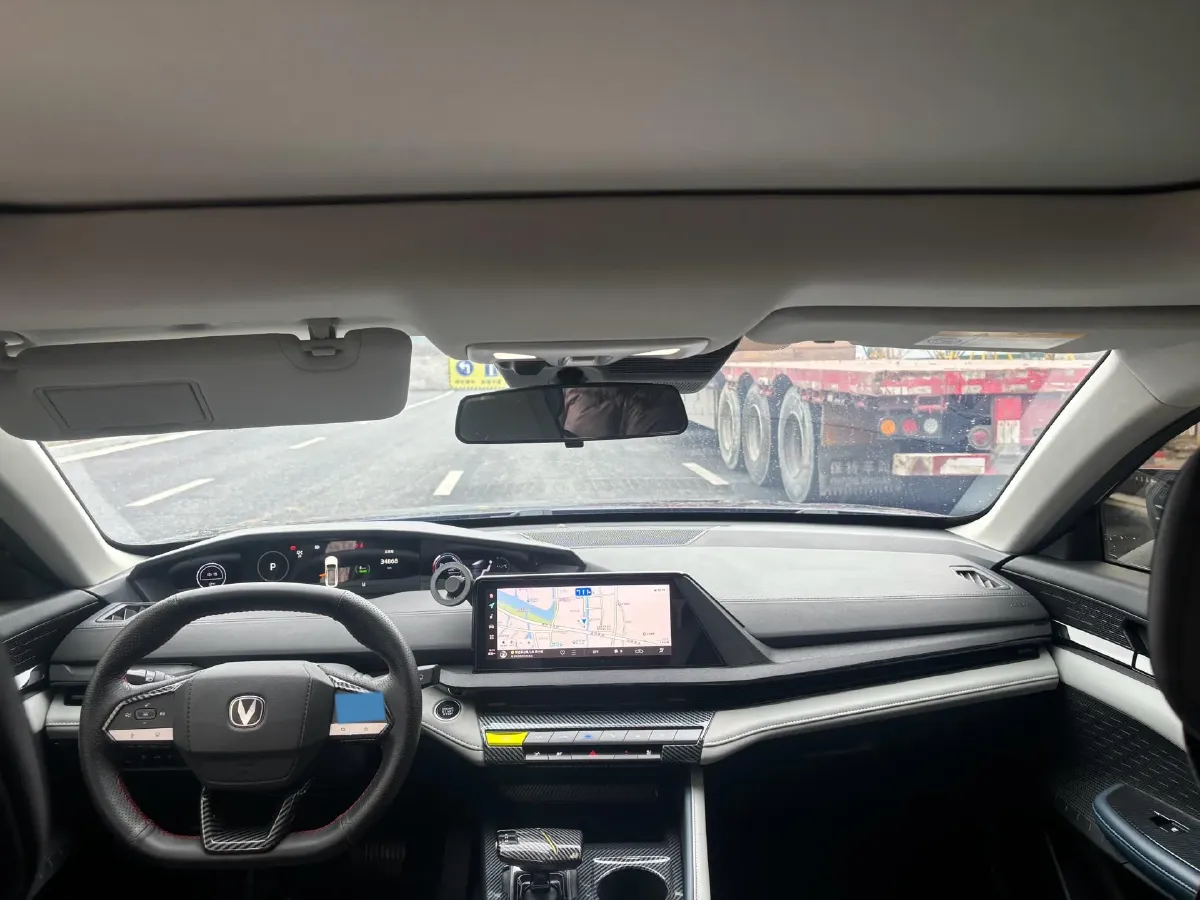 2023 ChangAn UNI-V iDD 1.5T 170HP L4 6TCT PHEV 18.4KWH,autocango,china used car exporter,china ev exporter,chinese used car exporter,chinese used ev exporter