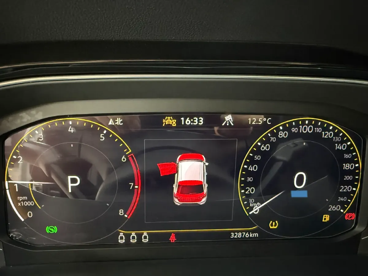 2022 Volkswagen T-Roc 1.4T 150HP L4 7DCT,autocango,china used car exporter,china ev exporter,chinese used car exporter,chinese used ev exporter