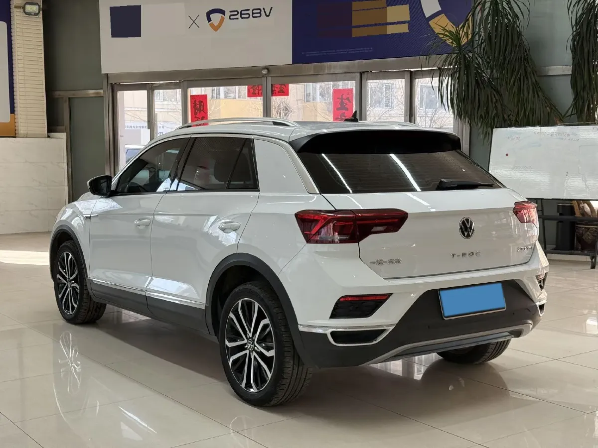 2022 Volkswagen T-Roc 1.4T 150HP L4 7DCT,autocango,china used car exporter,china ev exporter,chinese used car exporter,chinese used ev exporter