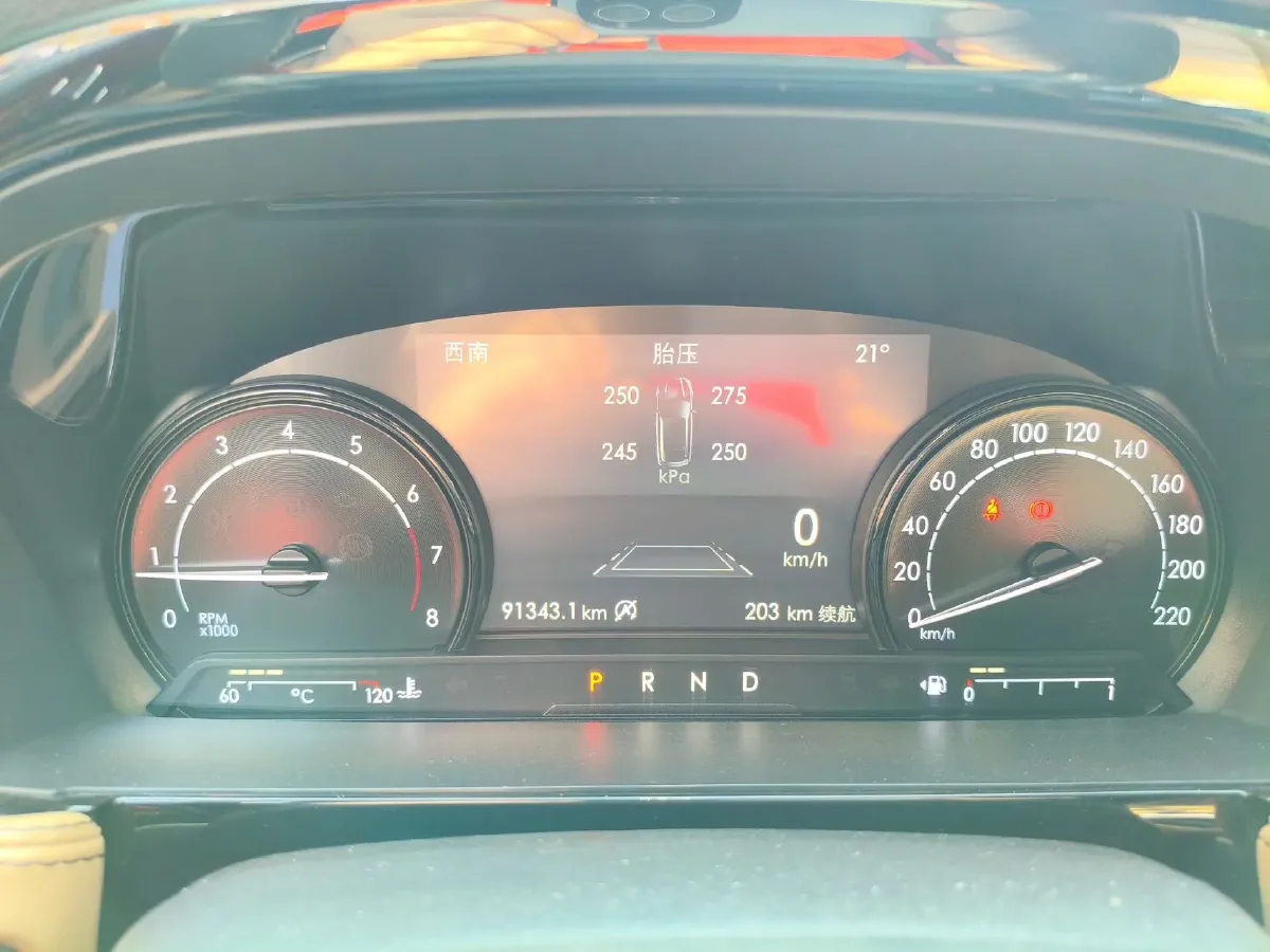 2021 Lincoln Corsair 2.0T 245HP L4 8AT,autocango,china used car exporter,china ev exporter,chinese used car exporter,chinese used ev exporter