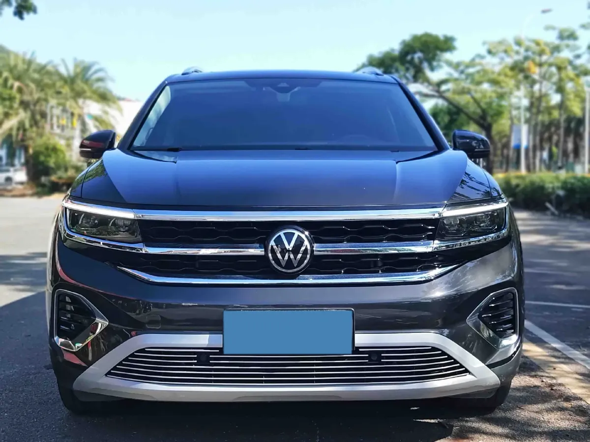 2022 Volkswagen Talagon 2.5T 299HP V6 7DCT,autocango,china used car exporter,china ev exporter,chinese used car exporter,chinese used ev exporter
