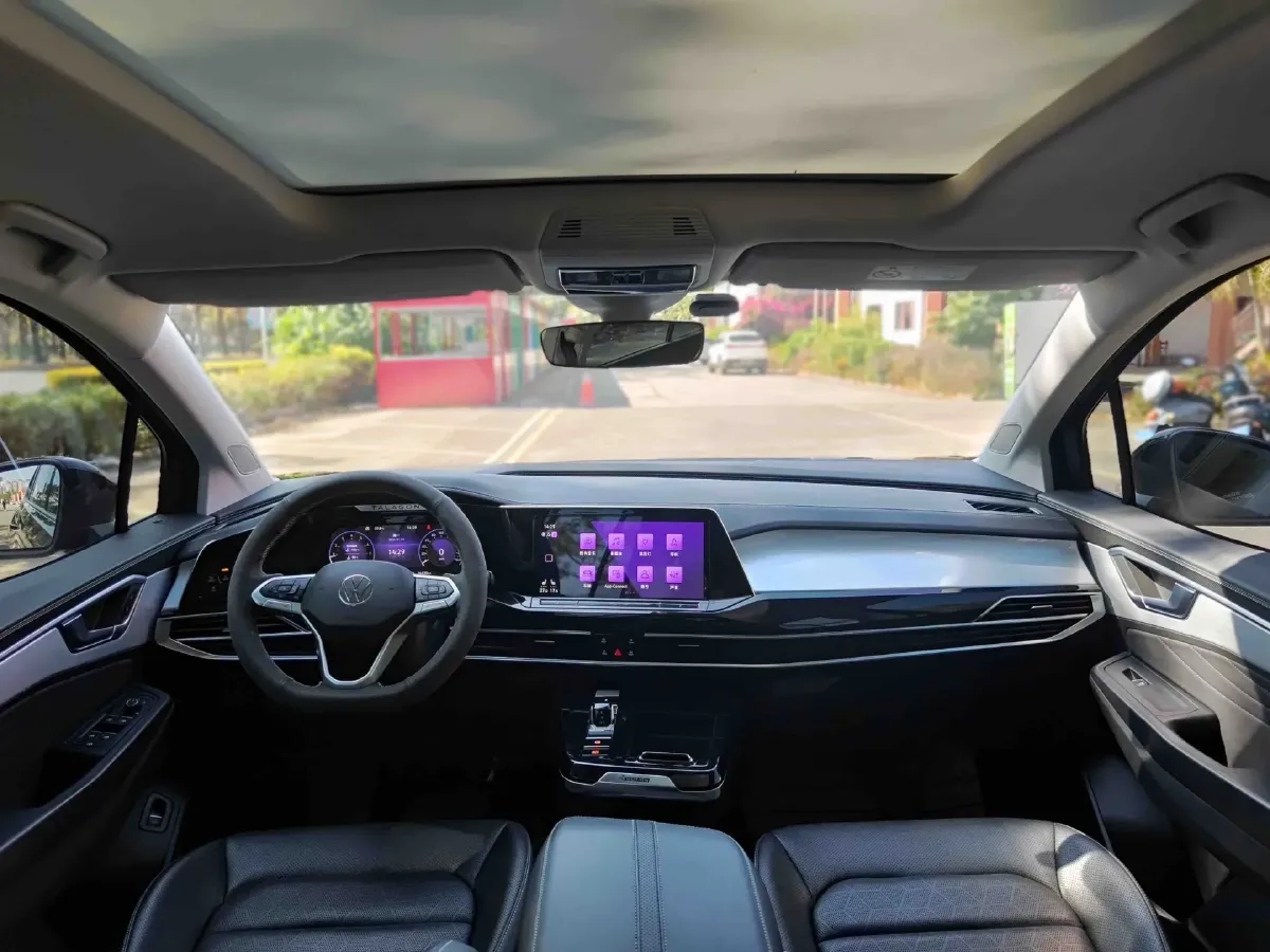 2022 Volkswagen Talagon 2.5T 299HP V6 7DCT,autocango,china used car exporter,china ev exporter,chinese used car exporter,chinese used ev exporter