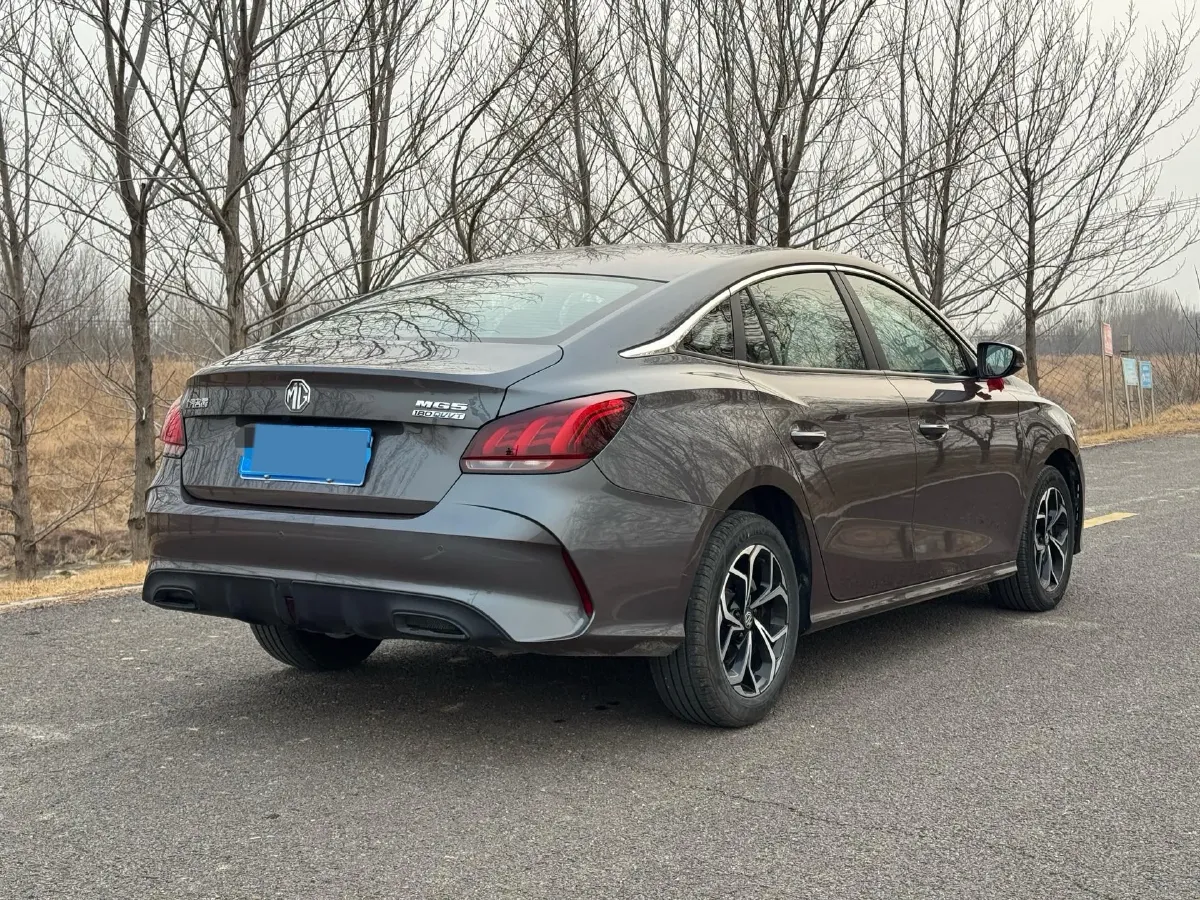 2023 MG 5 1.5L 129HP L4 5MT,autocango,china used car exporter,china ev exporter,chinese used car exporter,chinese used ev exporter