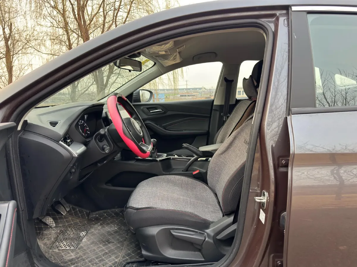 2023 MG 5 1.5L 129HP L4 5MT,autocango,china used car exporter,china ev exporter,chinese used car exporter,chinese used ev exporter