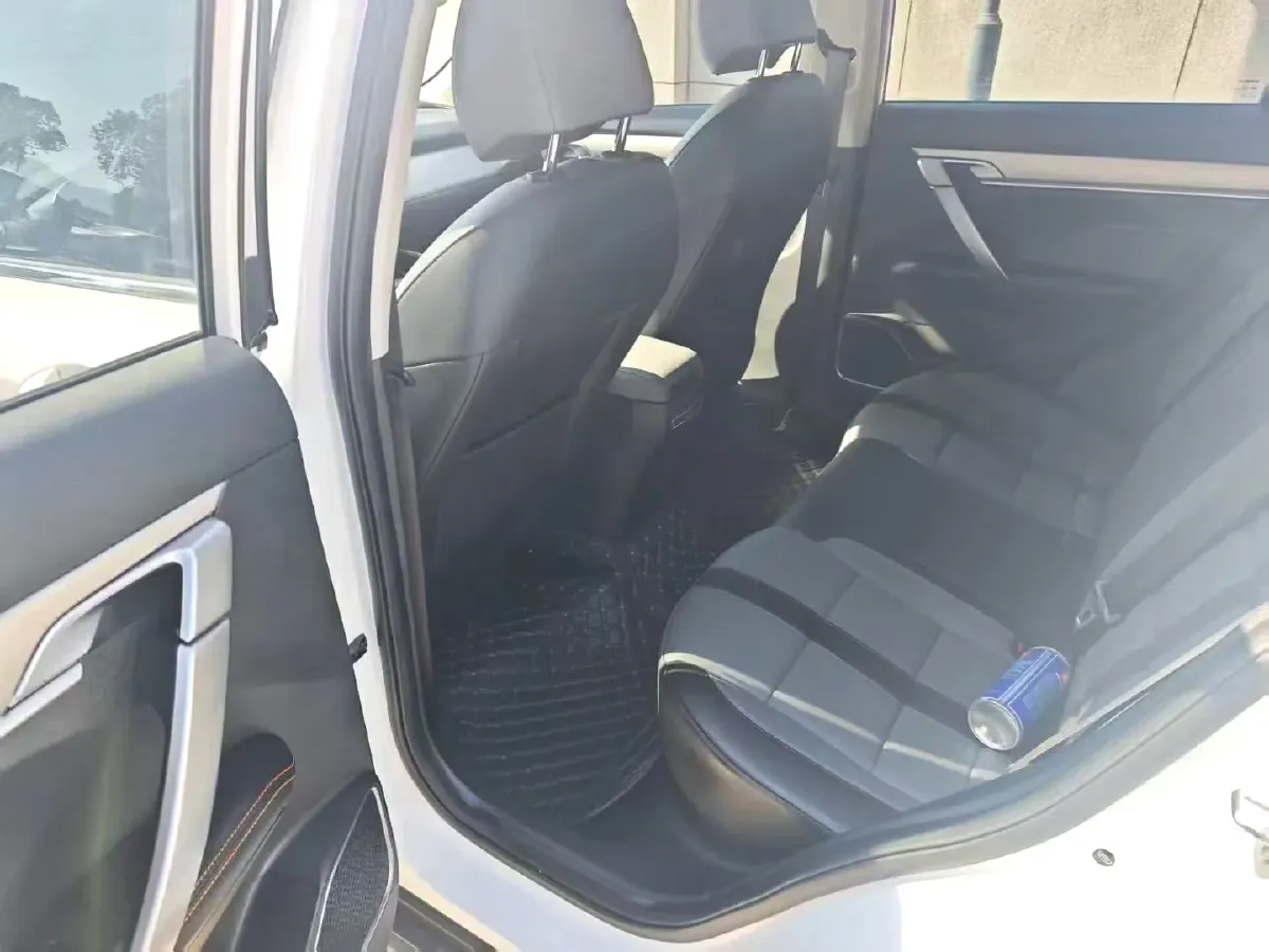 2023 Geely Coolray 1.5T 181HP L4 7DCT,autocango,china used car exporter,china ev exporter,chinese used car exporter,chinese used ev exporter