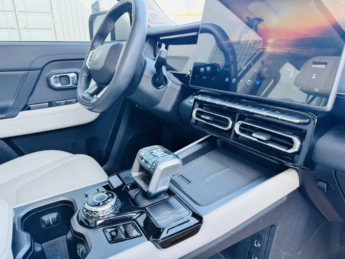 2025 MAXUS XinTu V70 2.0T 150HP L4 9AT,autocango,china used car exporter,china ev exporter,chinese used car exporter,chinese used ev exporter