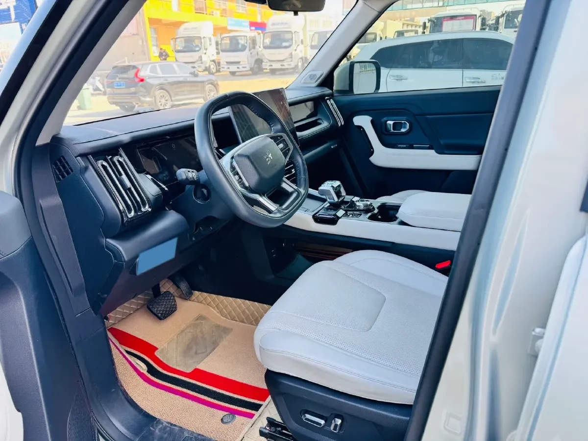 2025 MAXUS XinTu V70 2.0T 150HP L4 9AT,autocango,china used car exporter,china ev exporter,chinese used car exporter,chinese used ev exporter