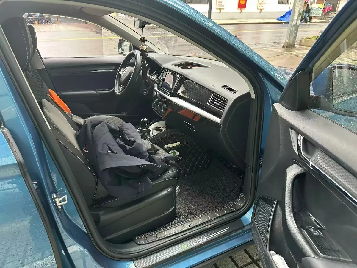 2020 Skoda Kamiq 1.5L 112HP L4 6AT,autocango,china used car exporter,china ev exporter,chinese used car exporter,chinese used ev exporter