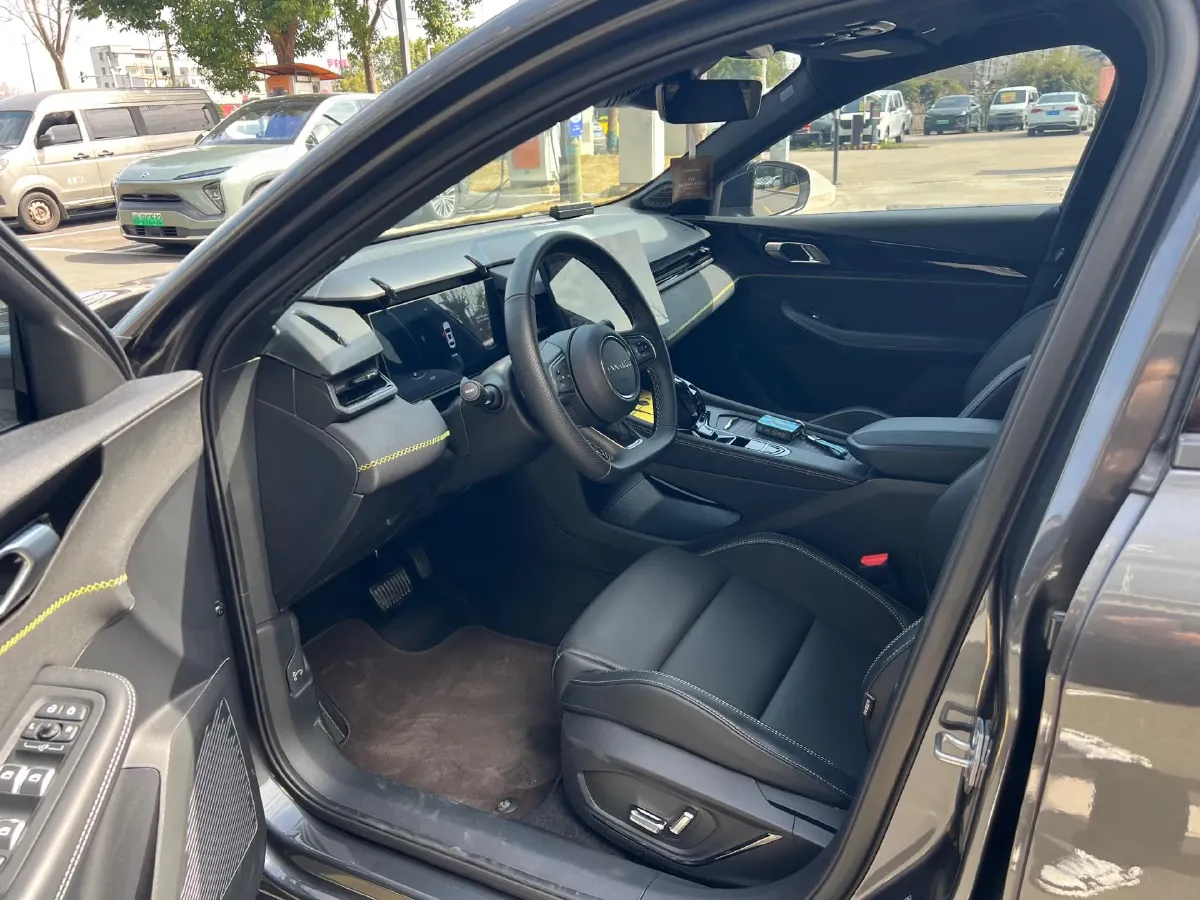 2023 MAXUS G50 1.5T 181HP L4 7DCT,autocango,china used car exporter,china ev exporter,chinese used car exporter,chinese used ev exporter