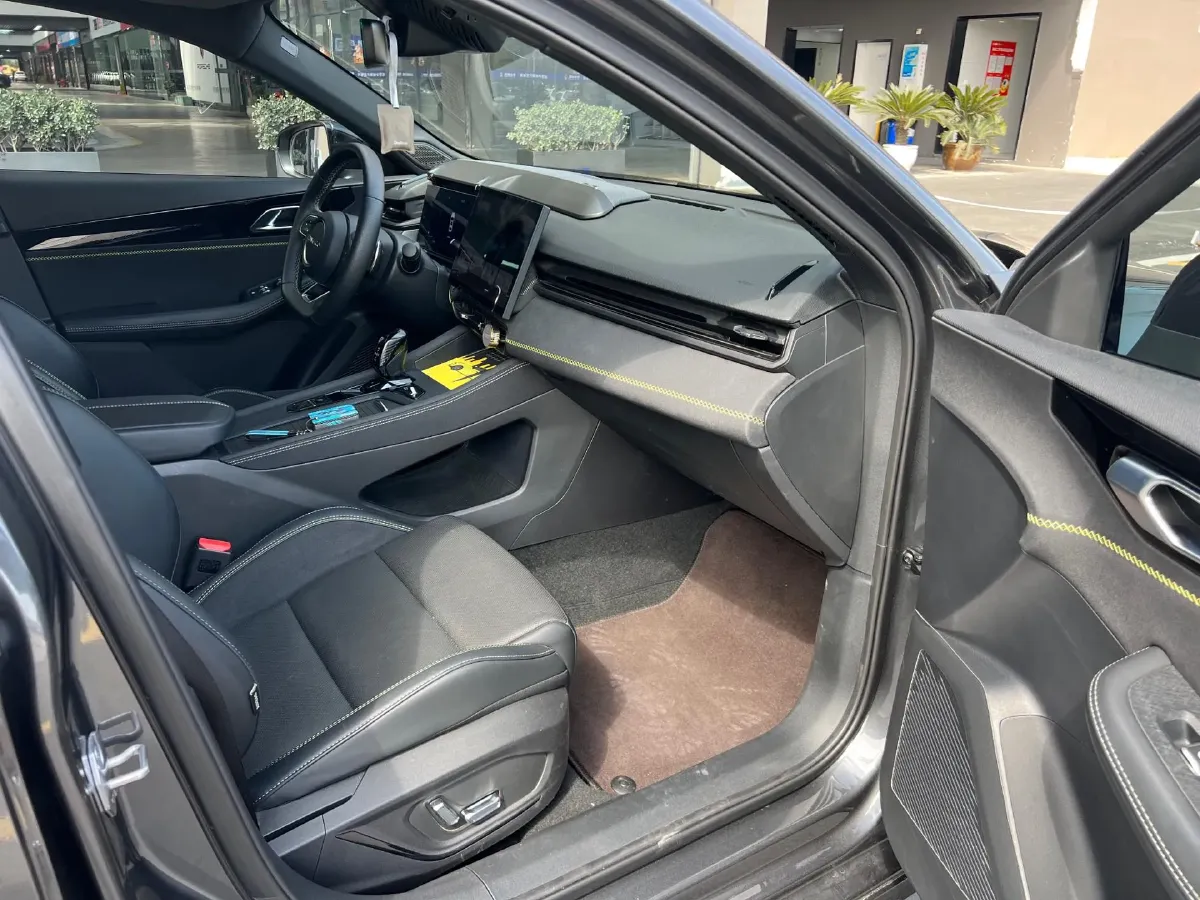 2023 MAXUS G50 1.5T 181HP L4 7DCT,autocango,china used car exporter,china ev exporter,chinese used car exporter,chinese used ev exporter