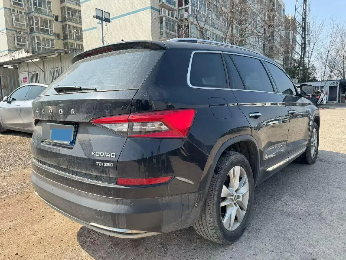 2021 Skoda Kodiak 2.0T 186HP L4 7DCT,autocango,china used car exporter,china ev exporter,chinese used car exporter,chinese used ev exporter