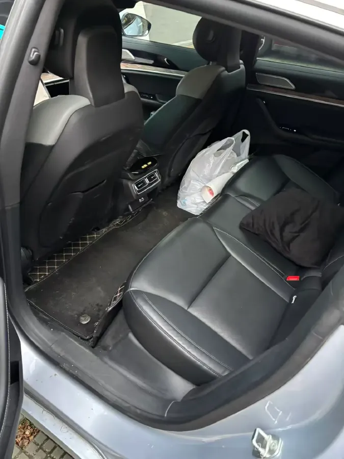 2022 Jeep Grand Commander 2.0T 234HP L4 9AT,autocango,china used car exporter,china ev exporter,chinese used car exporter,chinese used ev exporter