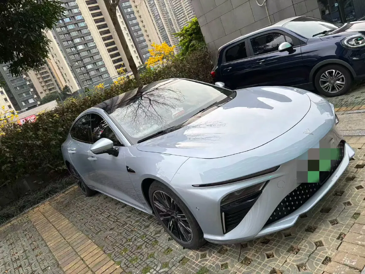 2022 Jeep Grand Commander 2.0T 234HP L4 9AT,autocango,china used car exporter,china ev exporter,chinese used car exporter,chinese used ev exporter