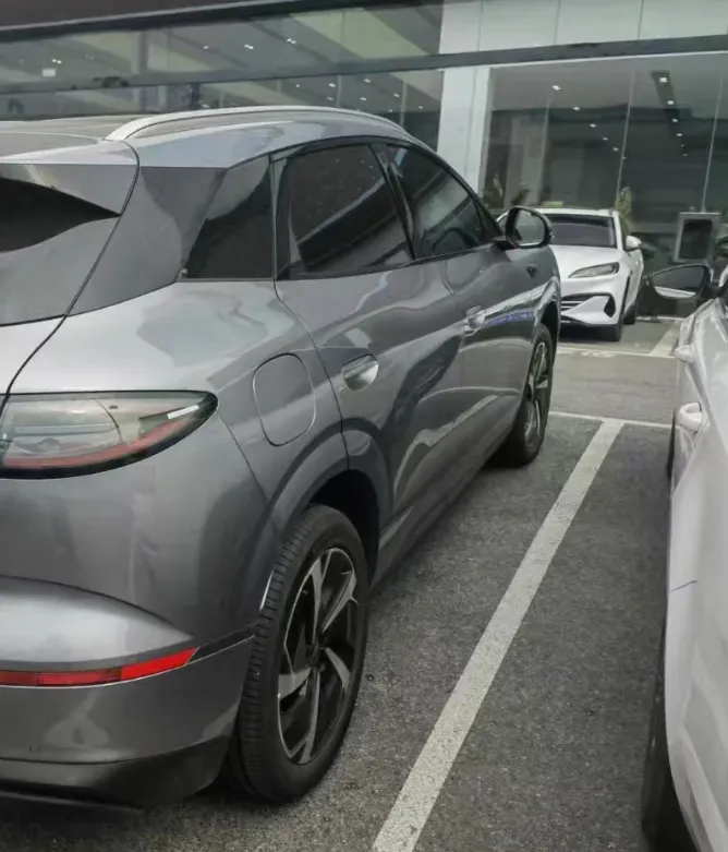 2025 LanDian E5 PLUS 1.5L 95HP L4 E-CVT PHEV,autocango,china used car exporter,china ev exporter,chinese used car exporter,chinese used ev exporter