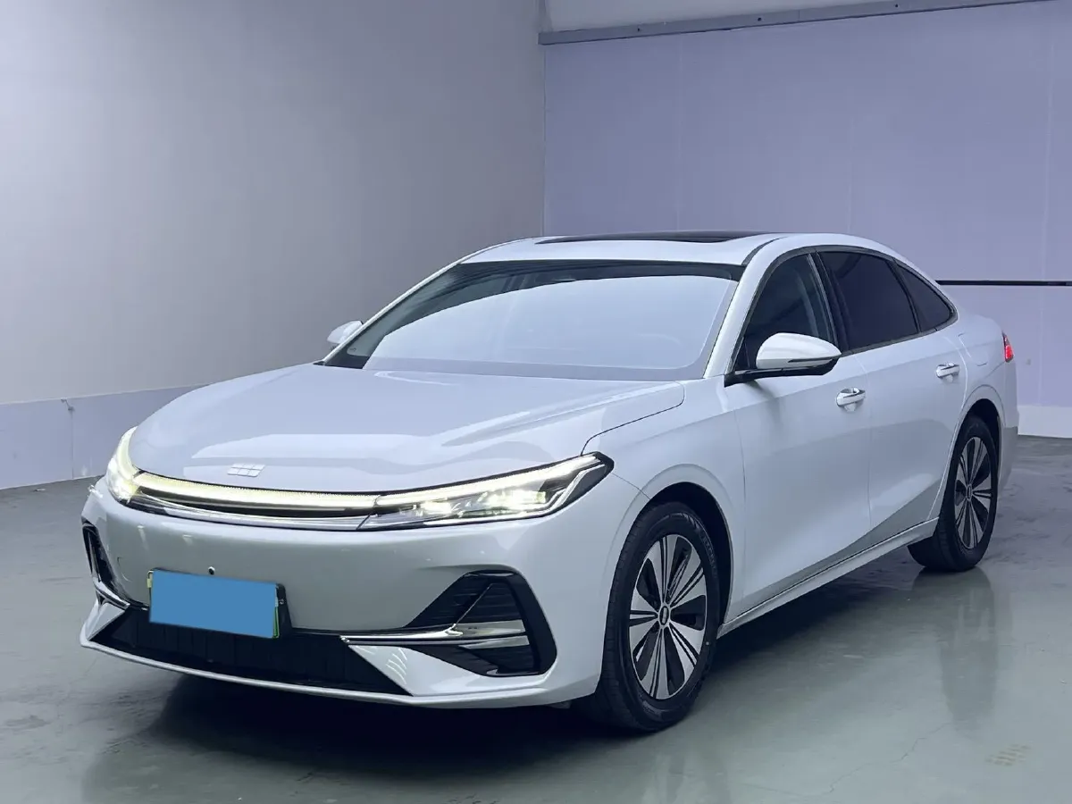 2025 Geely Galaxy A7 1.5L 112HP L4 1DHT PHEV,autocango,china used car exporter,china ev exporter,chinese used car exporter,chinese used ev exporter