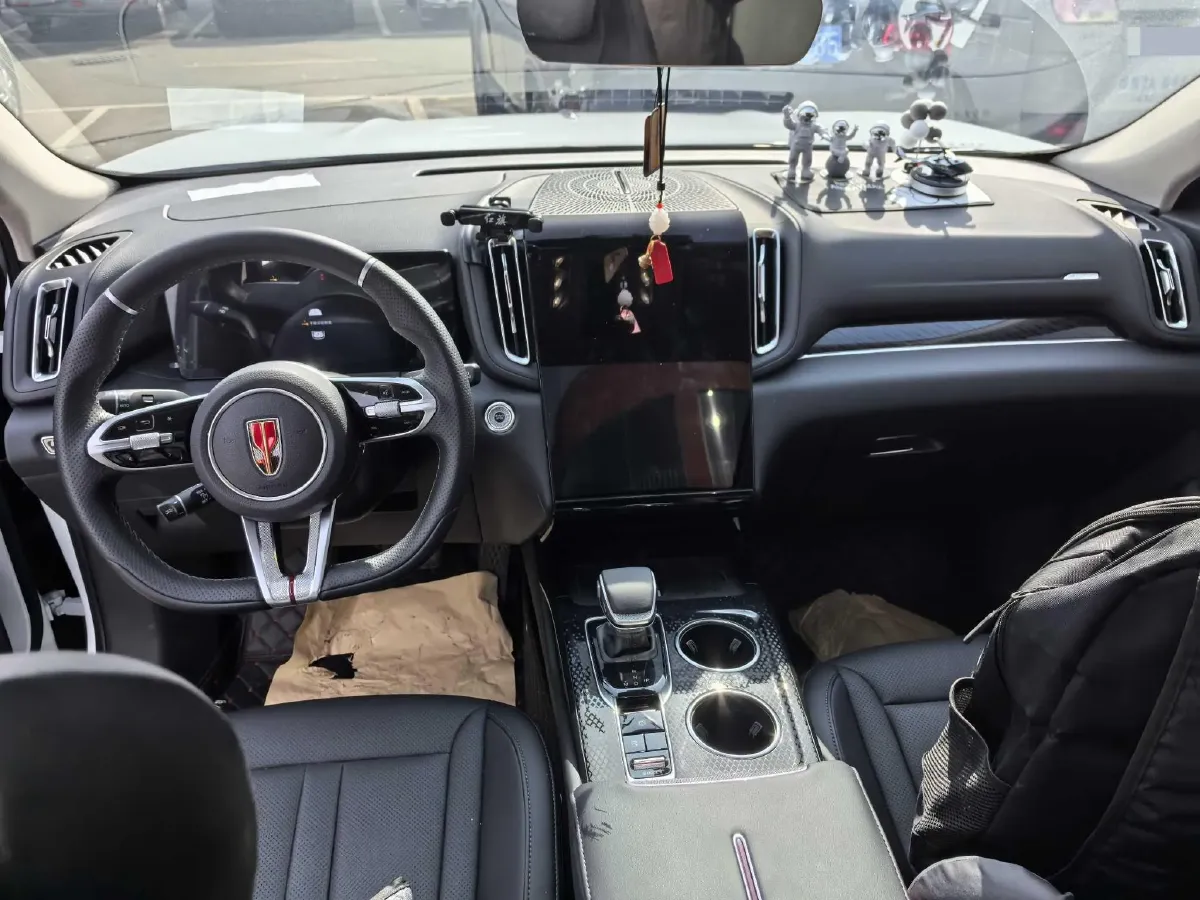 2024 HongQi HS3 1.5T 169HP L4 7DCT,autocango,china used car exporter,china ev exporter,chinese used car exporter,chinese used ev exporter