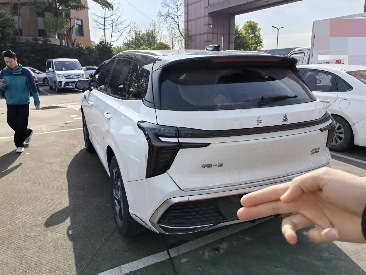 2024 HongQi HS3 1.5T 169HP L4 7DCT,autocango,china used car exporter,china ev exporter,chinese used car exporter,chinese used ev exporter