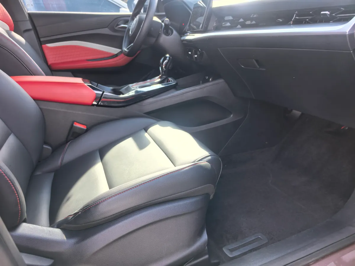 2021 MG 5 1.5L 120HP L4 CVT,autocango,china used car exporter,china ev exporter,chinese used car exporter,chinese used ev exporter